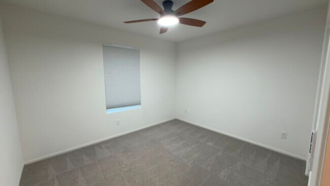 Building Photo - 10610 Sariah Skye Ave