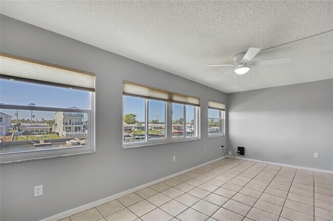 Building Photo - 4452 Garnet Dr