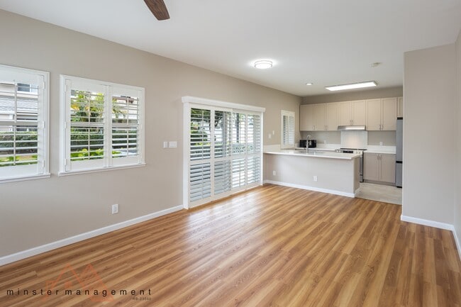 Building Photo - 7080 Hawaii Kai Dr