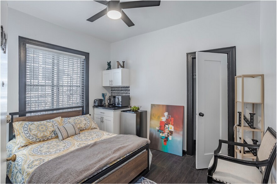 Interior Photo - St. Moritz Apartments