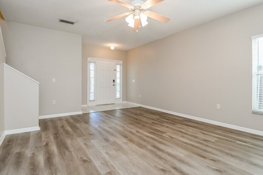 Building Photo - 354 Daniels Pointe Dr