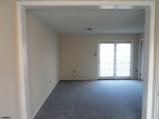 Building Photo - 12 Galleon Ct