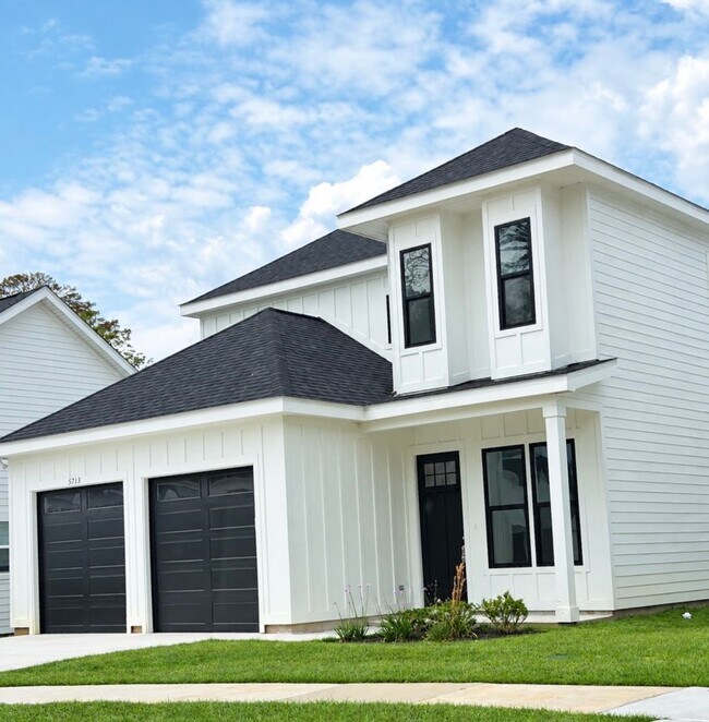 Building Photo - 5713 Bascom Ln