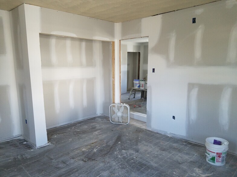 Building Photo - 1116 S Main St