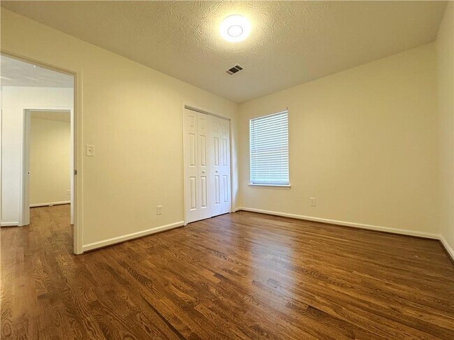 Building Photo - 2290 Honeycomb Ct