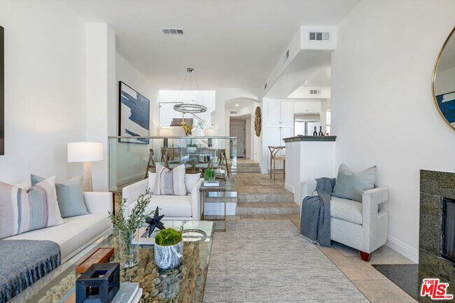 Building Photo - 6436 Lunita Rd