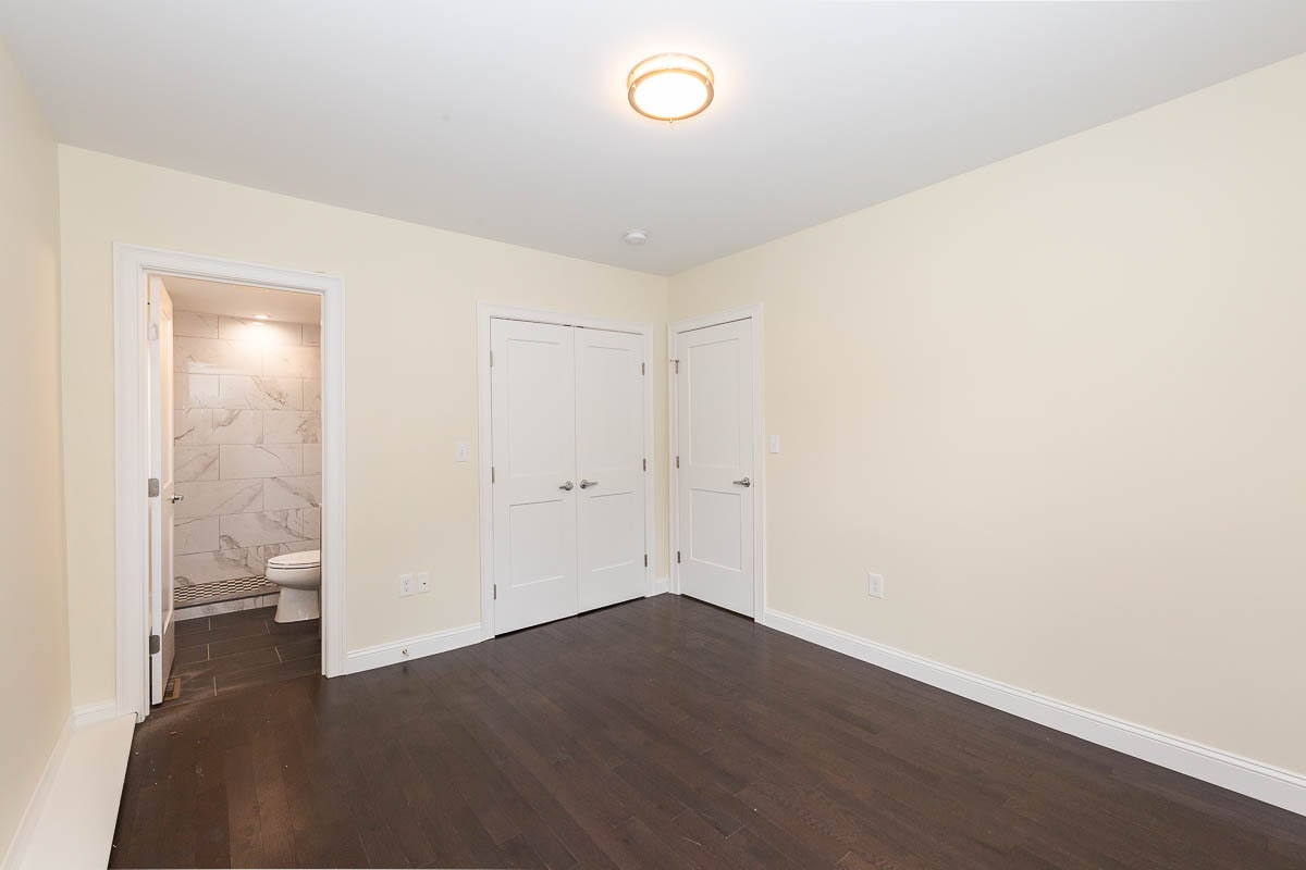 Building Photo - 57 Catherine St