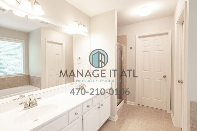 Building Photo - Beautiful & Move in Ready home in North Gwinnett School District!