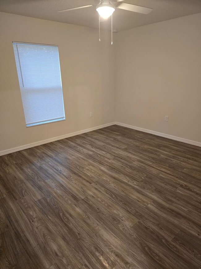 Building Photo - New and Nice 3/2/2 in Citrus Springs!!!