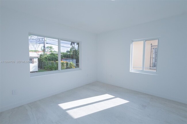 Building Photo - 2675 SW 24th Ter