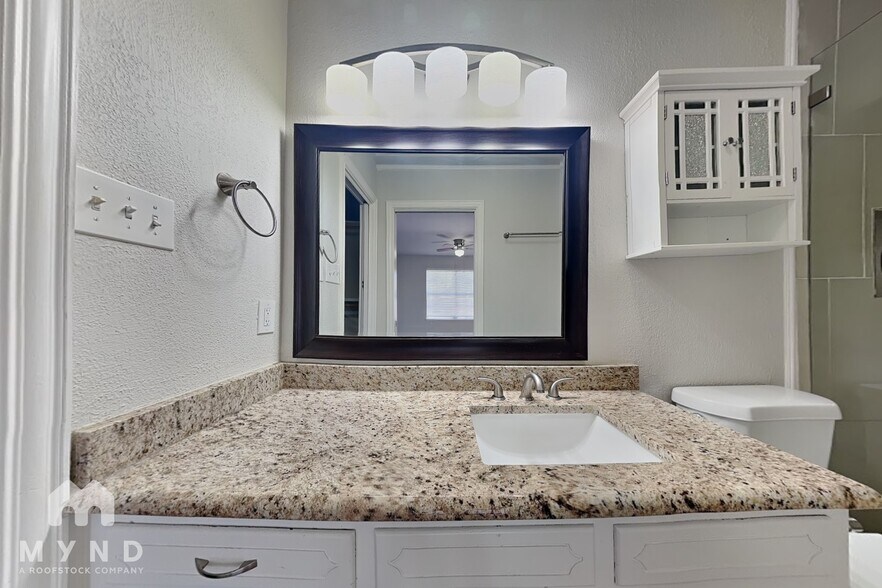 Building Photo - 612 S Rough Creek Ct