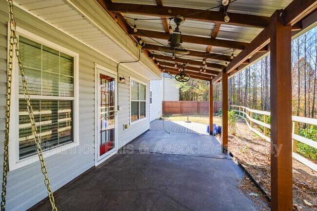 Building Photo - 137 Baywood Crossing