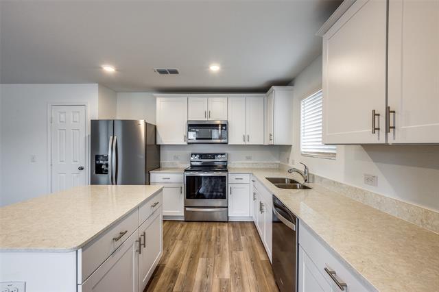 Building Photo - 858 Breakwater Dr