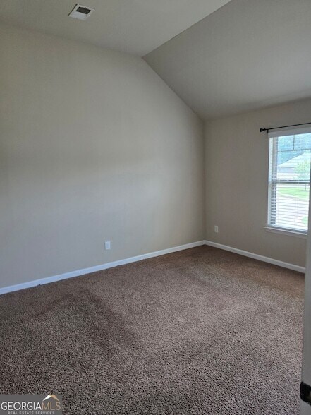Building Photo - 330 Riverstone Dr