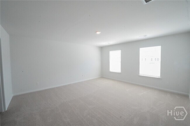 Building Photo - 147 Kraft Kove