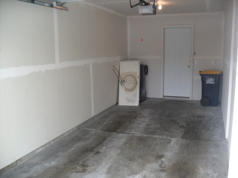 Building Photo - 4204 Meghan Ln