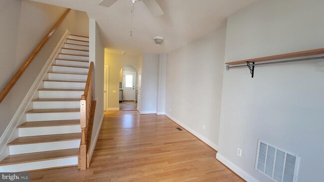 Building Photo - 2057 Druid Park Dr
