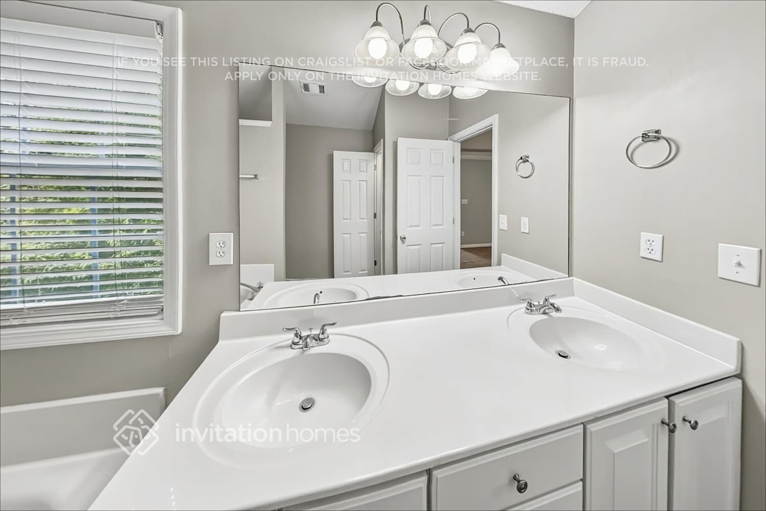 Building Photo - 8220 River Mill Ct