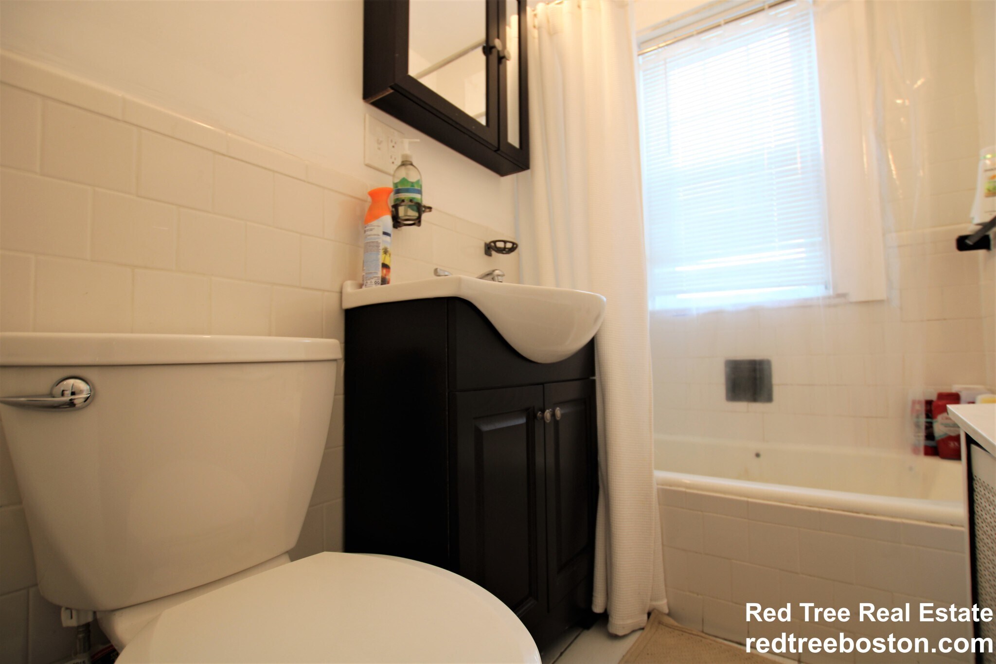 Building Photo - 2009 Commonwealth Ave