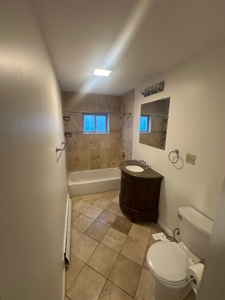 Building Photo - 63 Selkirk Rd