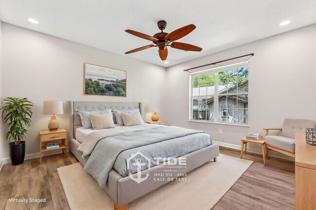 Building Photo - Modern Living in the Heart of West Ashley