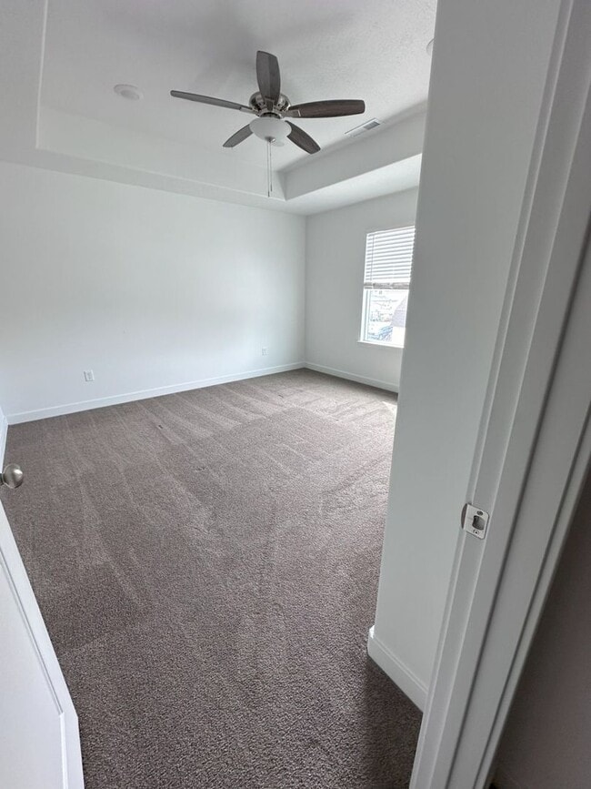 Building Photo - BEAUTIFUL 3-BEDROOM 2.5 BATH TOWNHOME FOR RENT