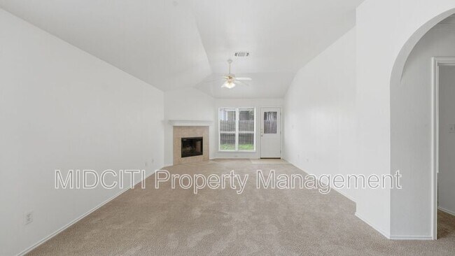 Building Photo - 137 Jerry Lees Trail