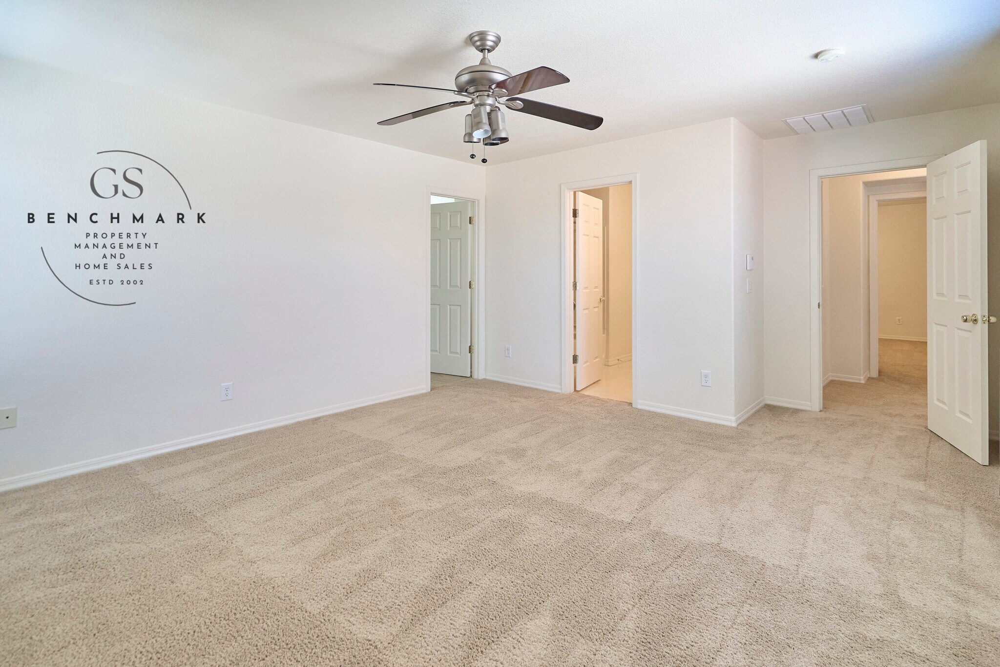 Building Photo - 4211 E Wading Pond Dr