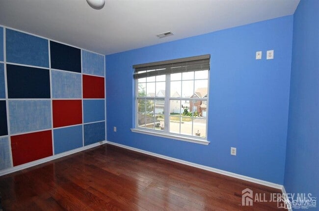 Building Photo - 41 Fritz Dr