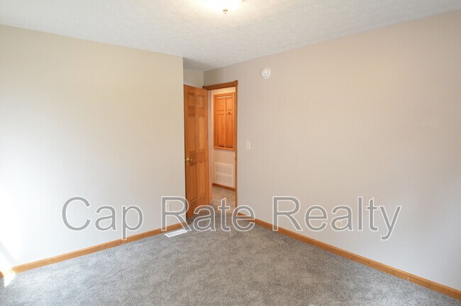 Building Photo - 2473 Renwood Pl