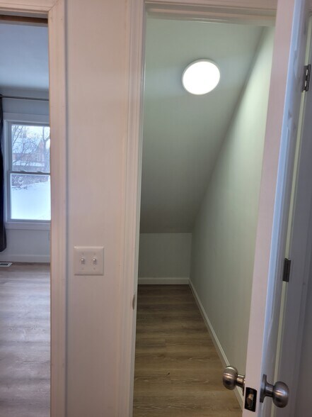 Building Photo - 3082 Norcott Dr