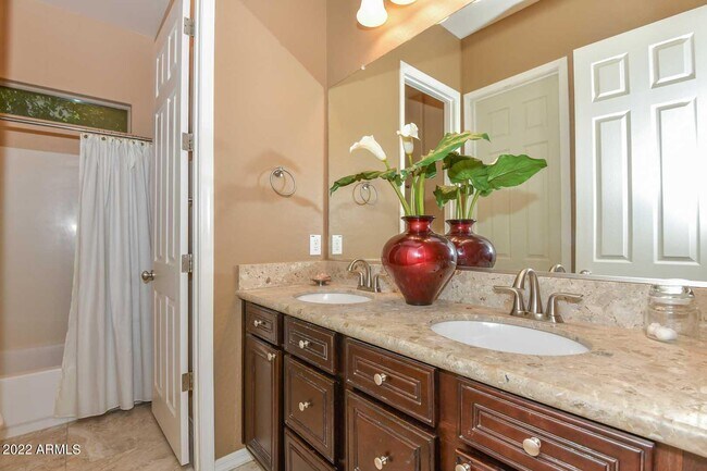 Building Photo - 19210 W Denton St