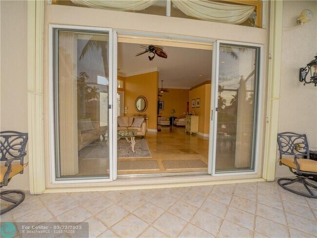 Building Photo - 20107 Ocean Key Dr