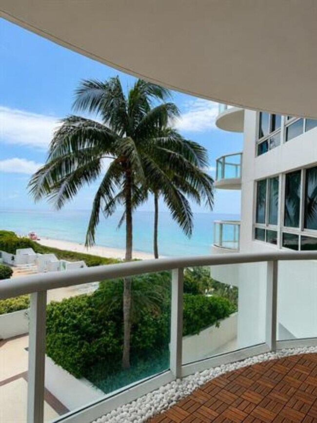 Building Photo - 6365 Collins Ave