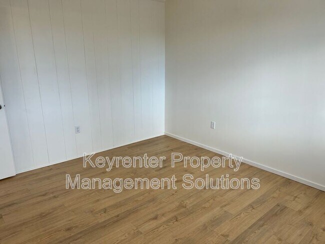 Building Photo - 117 Olive St