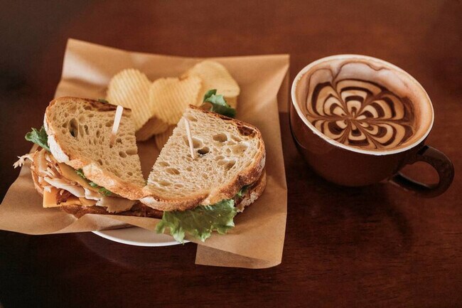 Building Photo - 4401 NW Columbia St