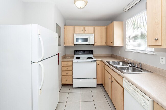 Building Photo - 2107 Rondo St