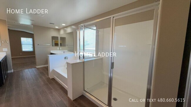 Building Photo - 14844 N 171st Dr