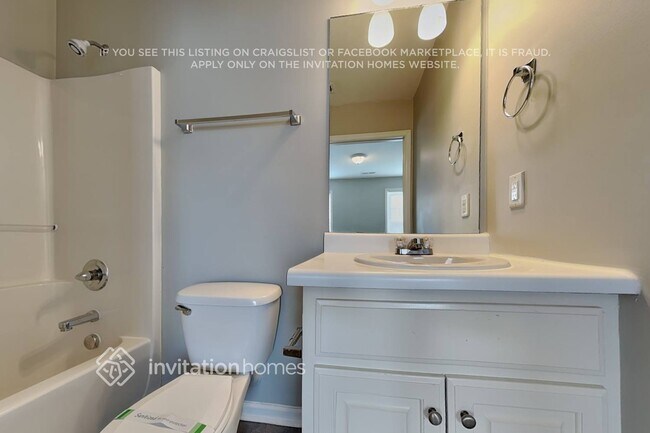 Building Photo - 101 Blackthorne Ct