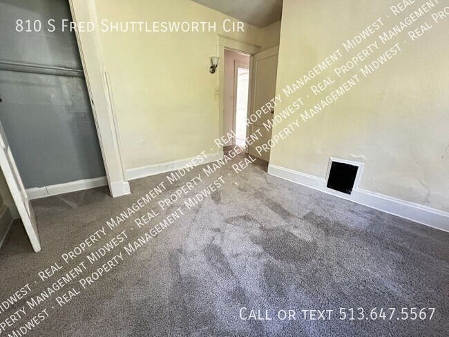 Building Photo - 810 S Fred Shuttlesworth Cir