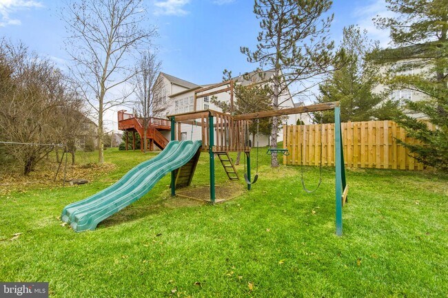 Building Photo - 2487 Sycamore Lakes Cove