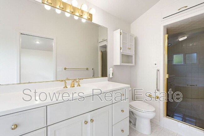 Building Photo - 10 Corte Del Rey