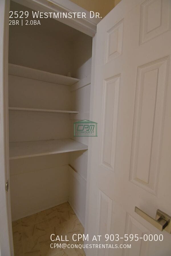 Building Photo - 2529 Westminster Dr