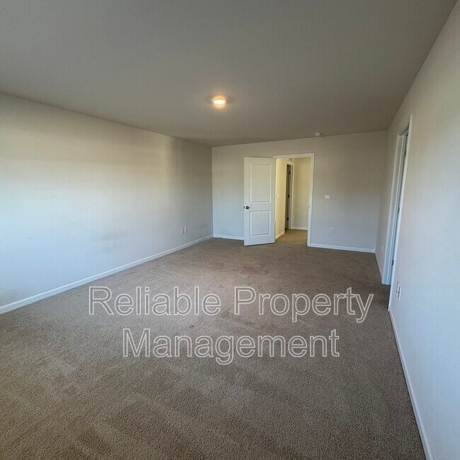 Building Photo - 96 Black Crk Dr