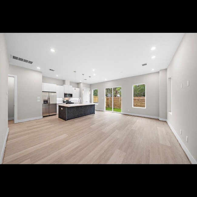 Building Photo - 3 Bed 2.5 Bath New Construction Available ...