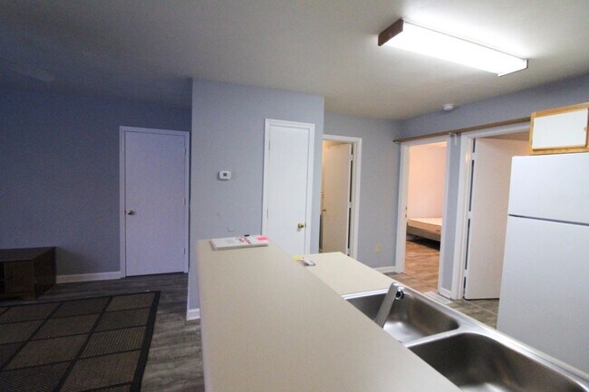 Building Photo - 1430 Devon Ln