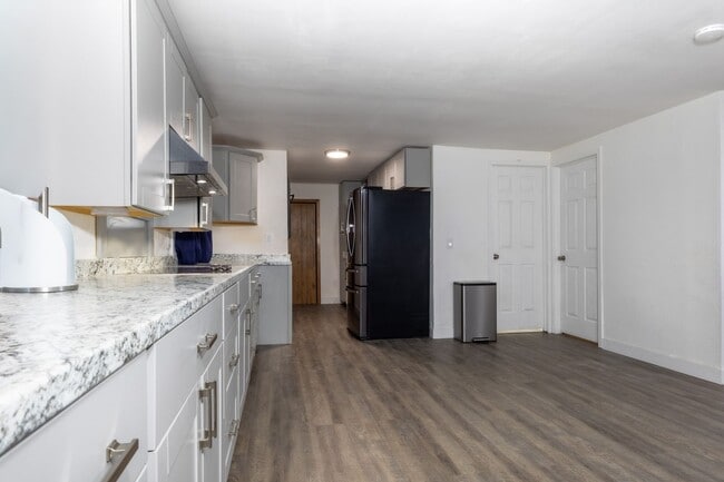 Building Photo - 4548 Melan Dr N