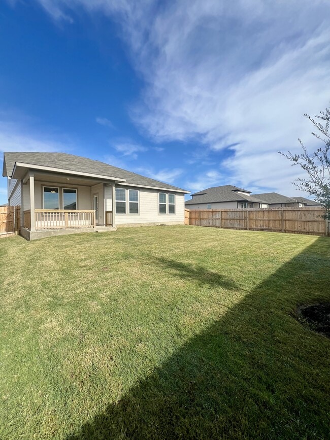 Building Photo - 14426 Daphne Bnd