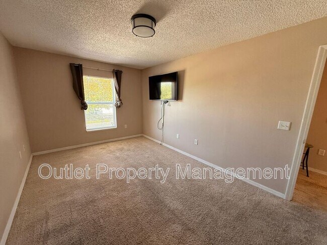 Building Photo - 1437 Dandelion Dr