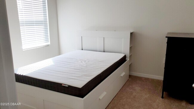 Building Photo - 318 Sunset Vw Dr